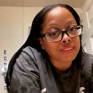 Meet your Posher, Kristen